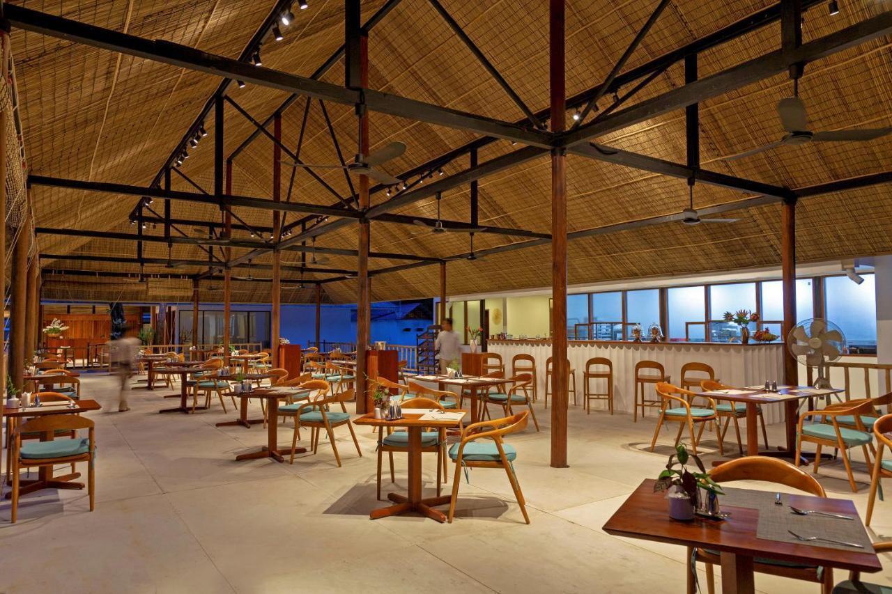 Island Center Point Hotel Koh Rong Sanloem Exterior photo