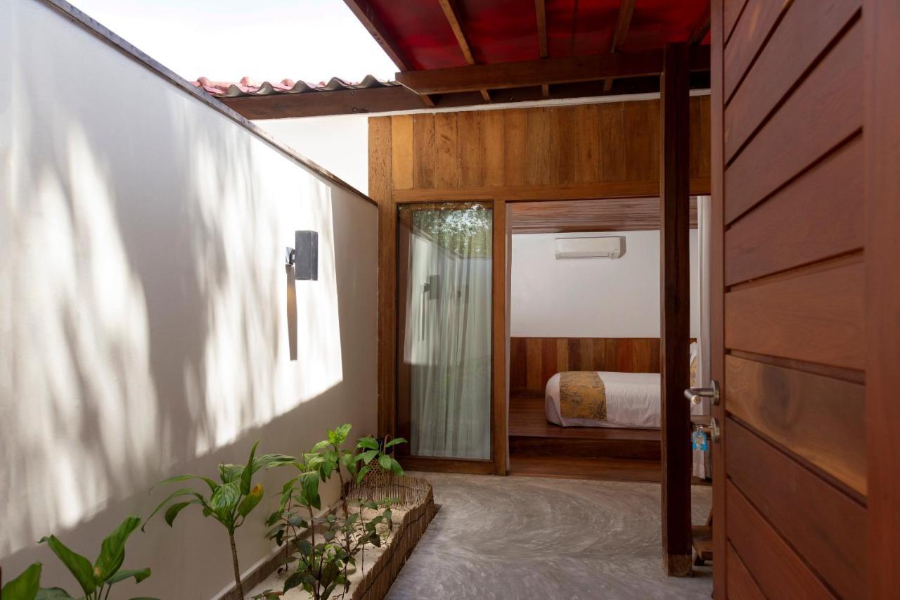 Island Center Point Hotel Koh Rong Sanloem Exterior photo