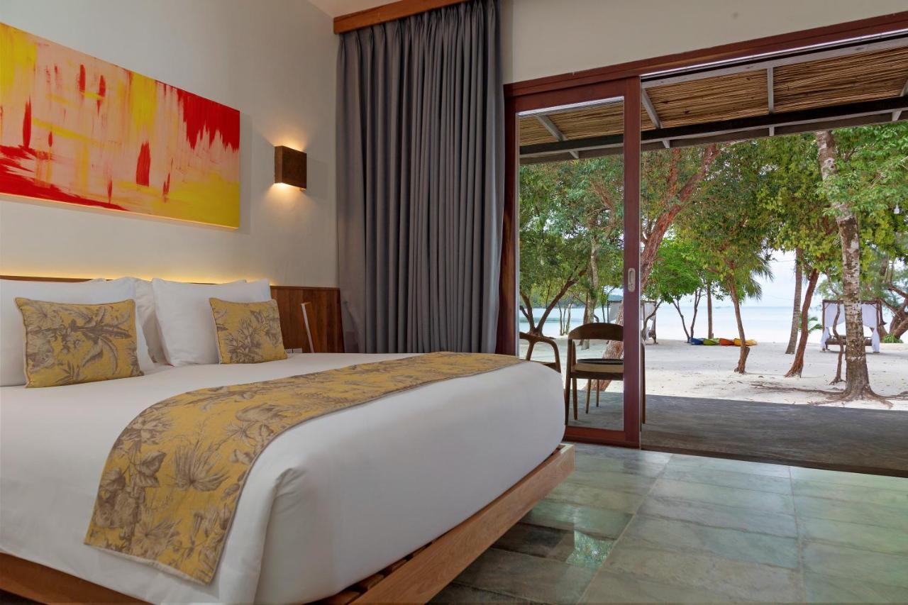 Island Center Point Hotel Koh Rong Sanloem Exterior photo