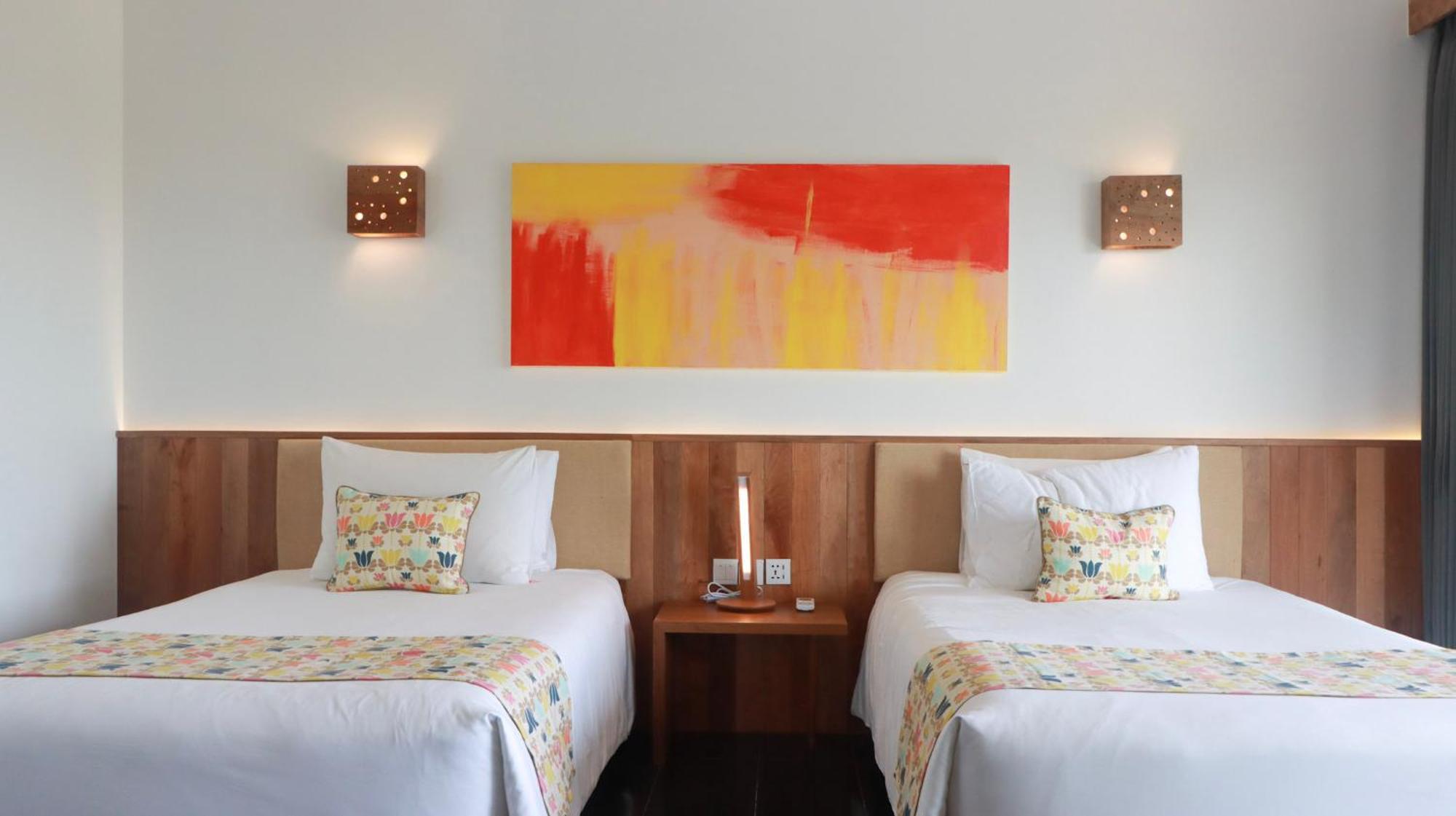 Island Center Point Hotel Koh Rong Sanloem Exterior photo