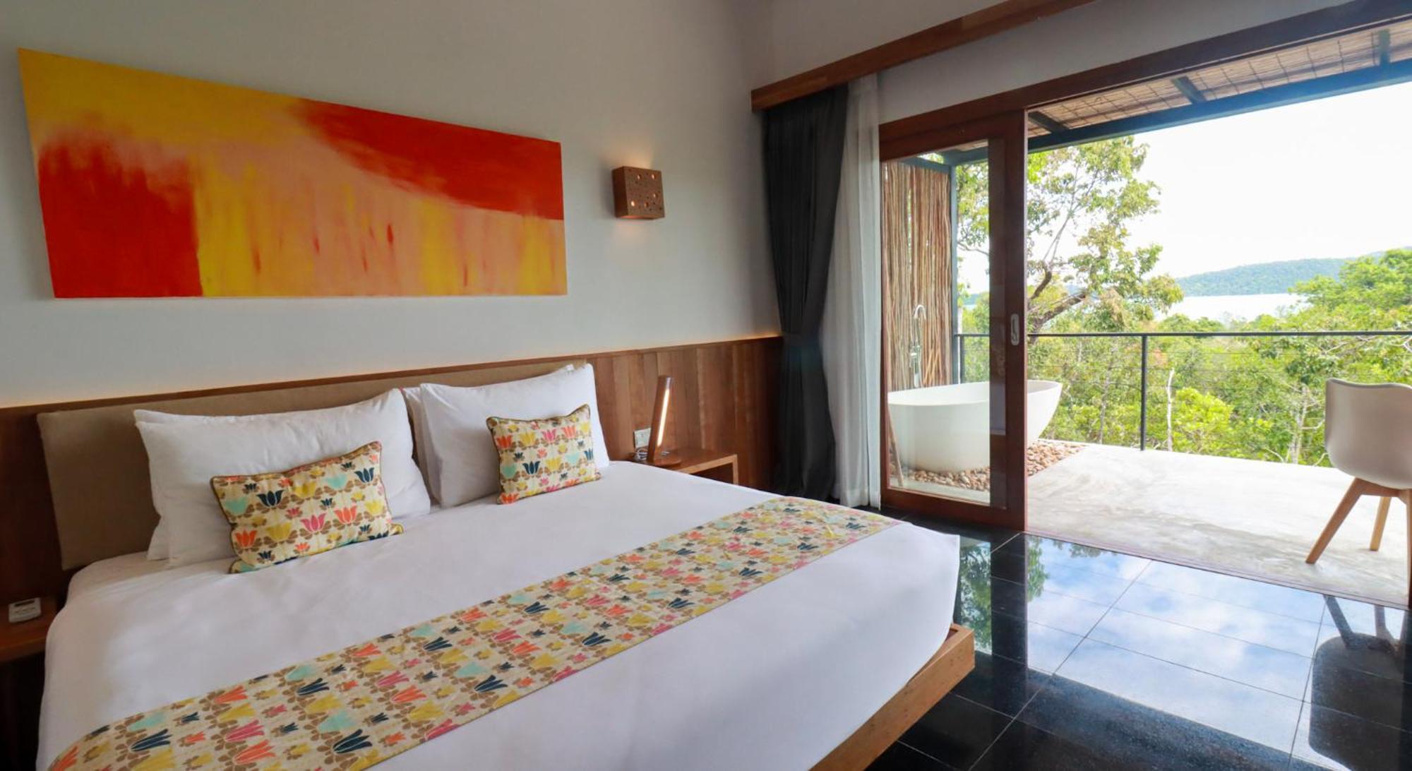 Island Center Point Hotel Koh Rong Sanloem Exterior photo
